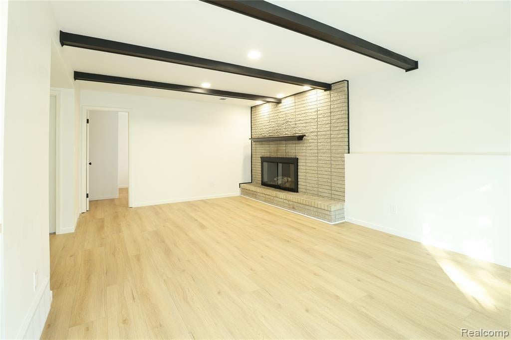 24095 Farmington Road Farmington, MI 48336 - Photo 33 of 51 Gallery Image 33