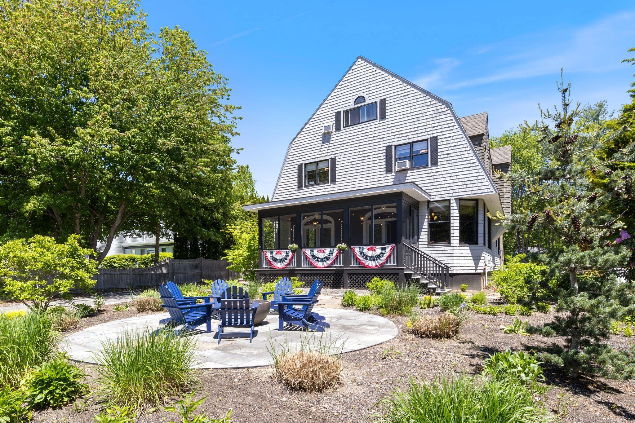 61 Fletcher Street Kennebunk, ME 04043 - Photo 1 of 51 61_Fletcher_St_003