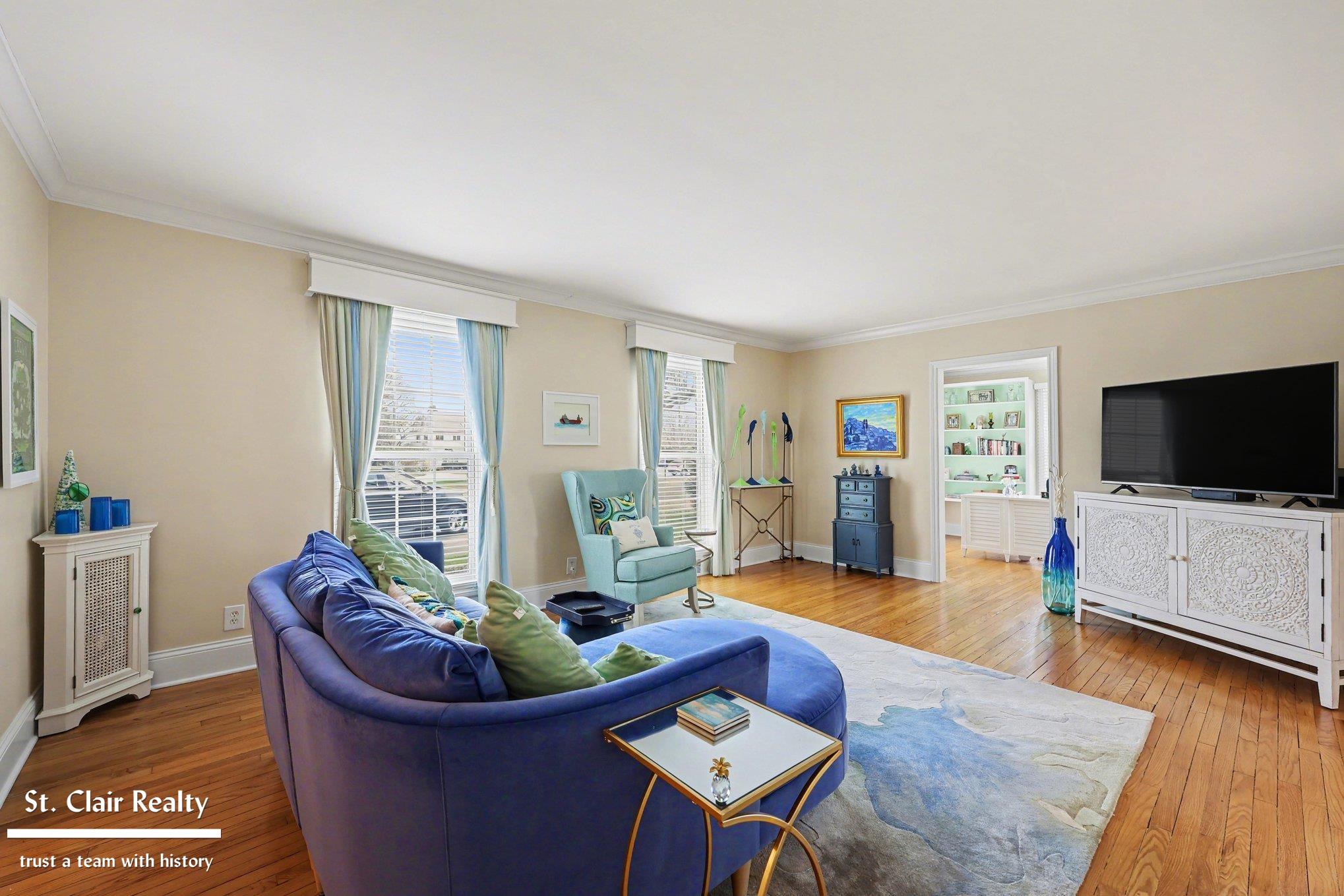 915 North Riverside Avenue St. Clair, MI 48079 - Photo 10 of 38
