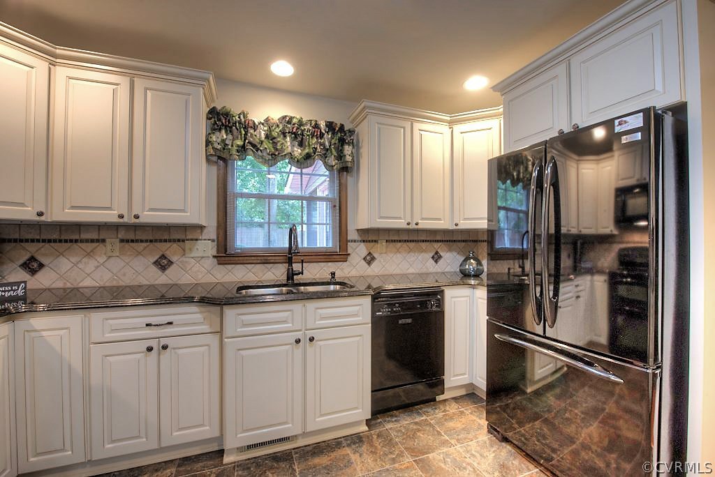 3921 Belspring Road Chester, VA 23831 - Photo 17 of 46