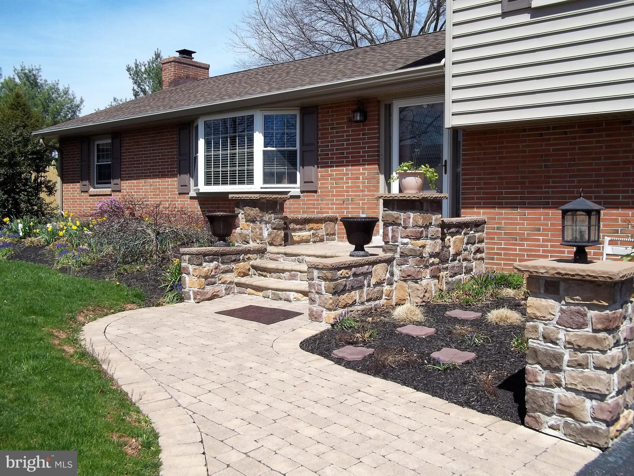 2075 Greenbriar Road York, PA 17404 - Photo 2 of 59 Gallery Image 2
