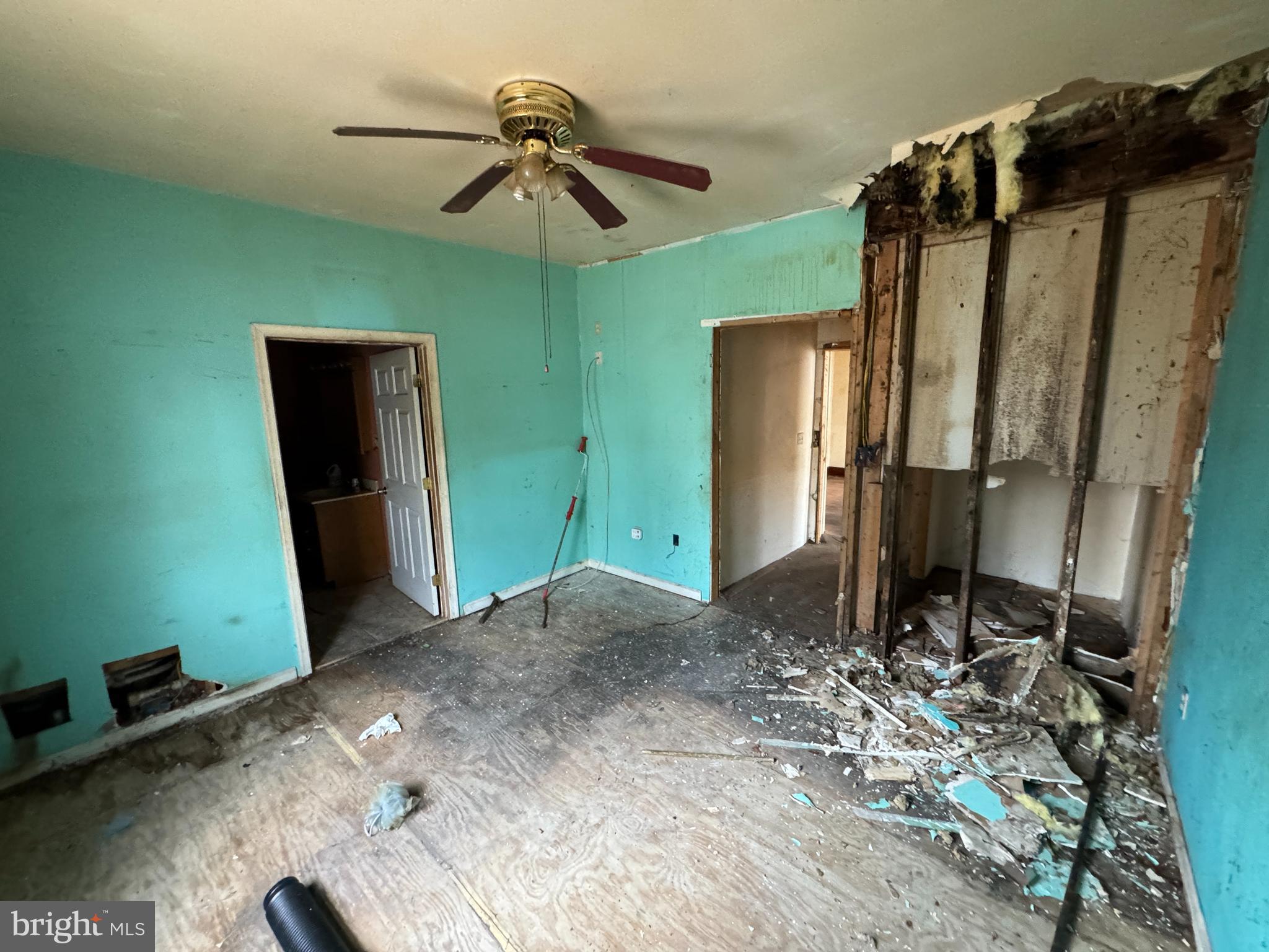 4422 Forest View Avenue Baltimore, MD 21206 - Photo 10 of 30