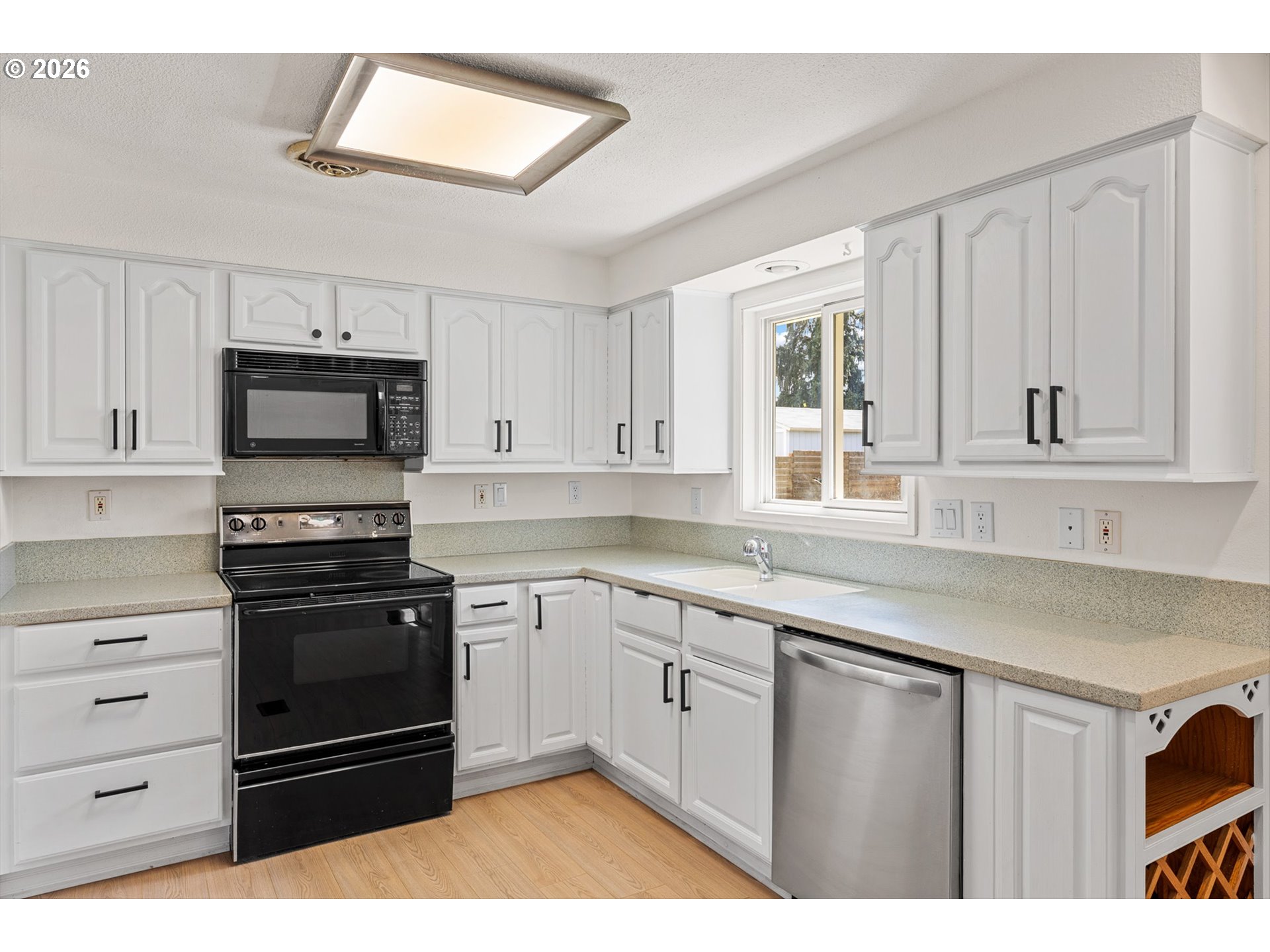 18450 Southwest Deline Street Beaverton, OR 97078 - Photo 12 of 39