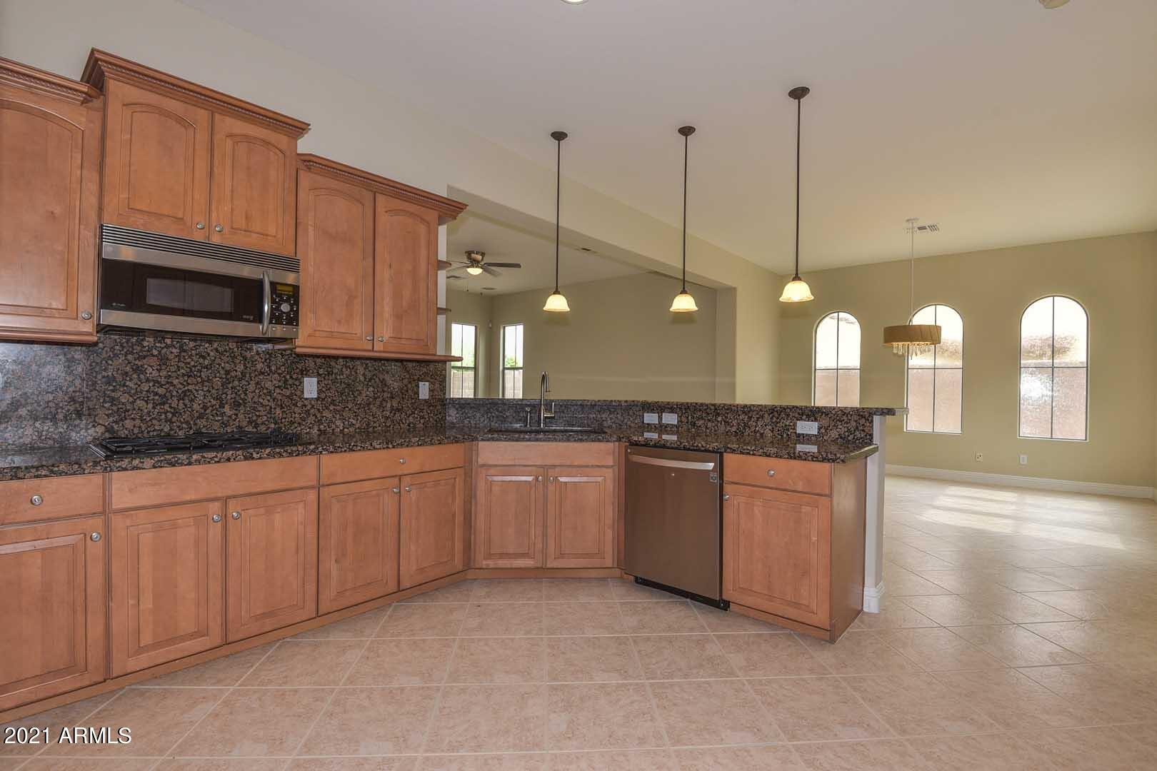 20430 West Springfield Street Buckeye, AZ 85396 - Photo 11 of 58 Kitchen2