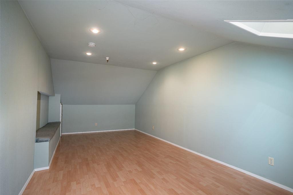 532 Monterey Road Pacifica, CA 94044 - Photo 21 of 41 a view of empty room