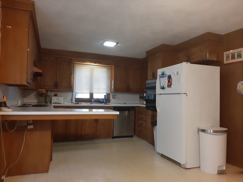 230 Douglas Road Warwick, RI 02886 - Photo 3 of 22