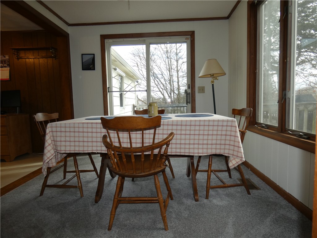 230 Douglas Road Warwick, RI 02886 - Photo 7 of 22