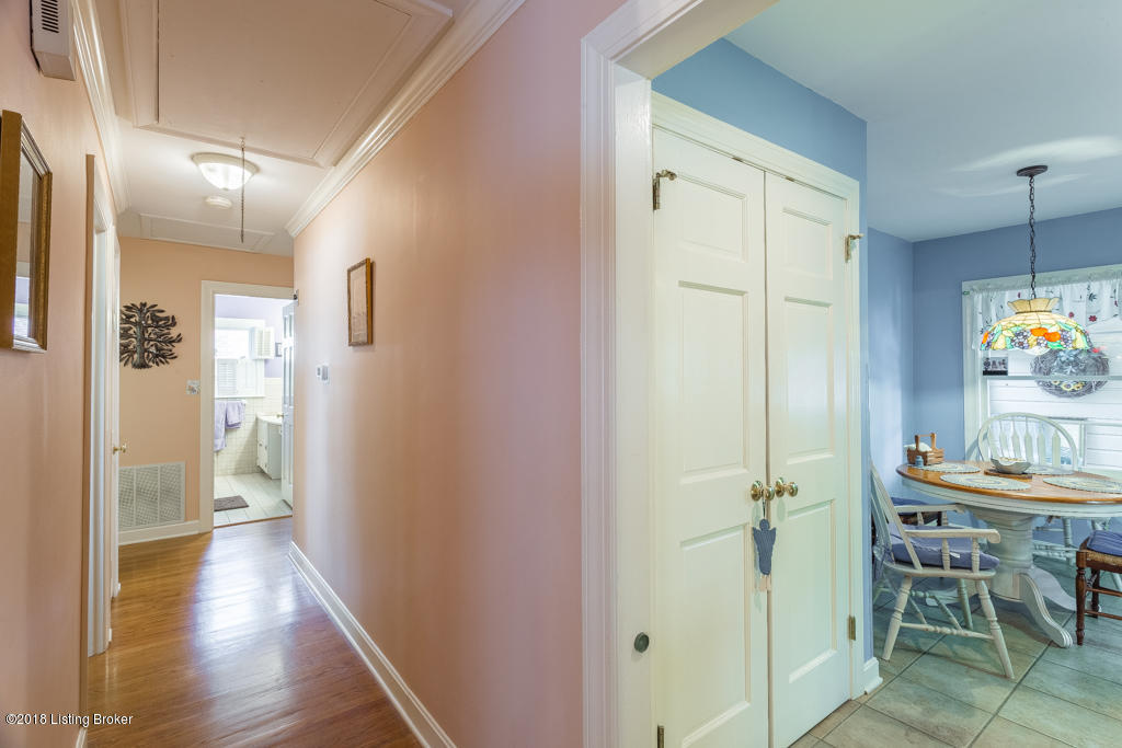 629 Indian Ridge Road Louisville, KY 40207 - Photo 23 of 58 629 Indian Ridge Rd-23