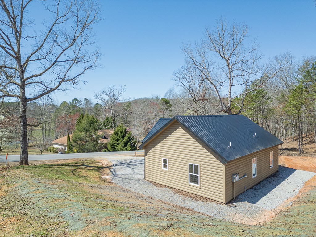 304 Old Evans Road Murphy, NC 28906 - Photo 4 of 31 a view of a house with a yard