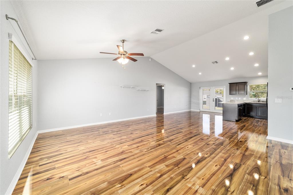 4 Willow Road Ocala, FL 34472 - Photo 2 of 29 Gallery Image 2