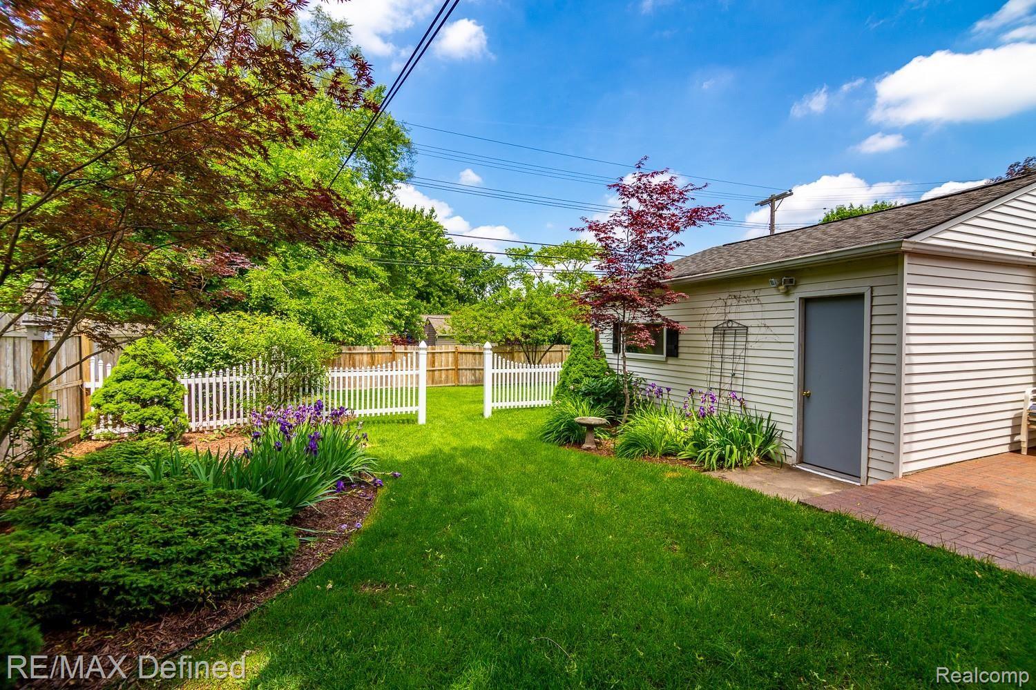 228 North Hill Circle Rochester, MI 48307 - Photo 33 of 43 228 N Hill Cir (16).jpg