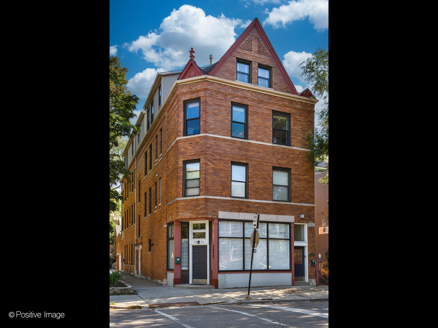 2075 North Oakley Avenue, Unit 3F Chicago, IL 60647 - Photo 24 of 24 a front view of a building