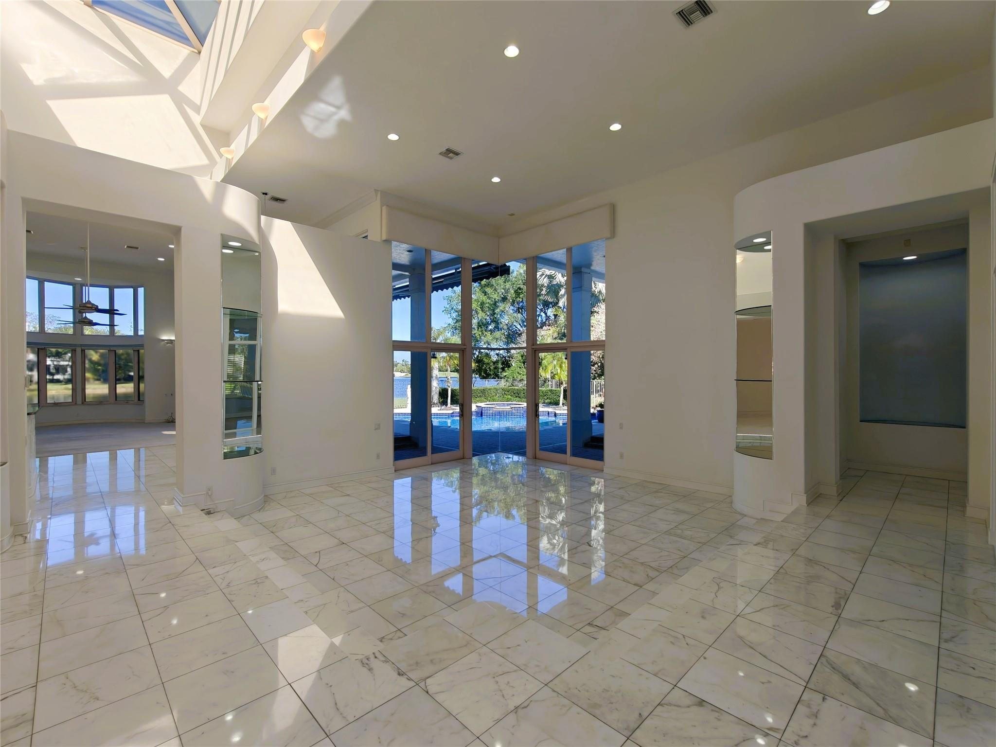 2939 Paddock Lane Weston, FL 33331 - Photo 39 of 86 Photo 38