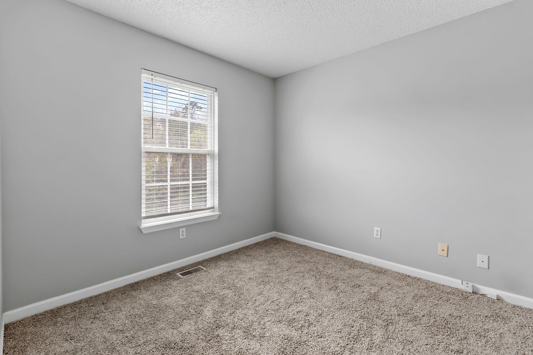 4981 Eldridge Road Hixson, TN 37343 - Photo 22 of 27 29-web-or-mls-IMG_1574