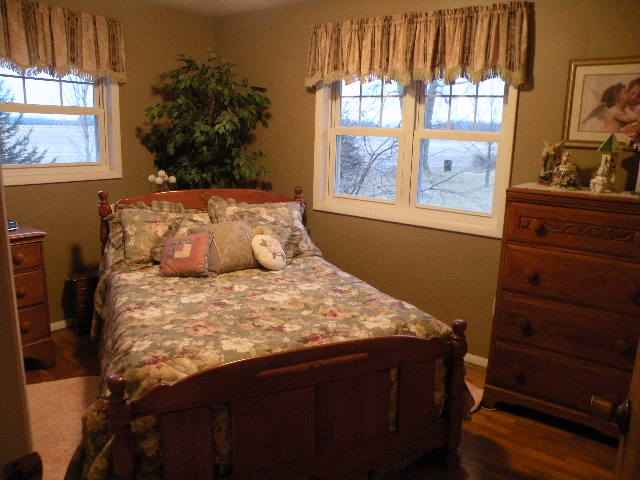 12605 Baldwin Road Chesaning, MI 48616 - Photo 6 of 16 31103849-5.JPG
