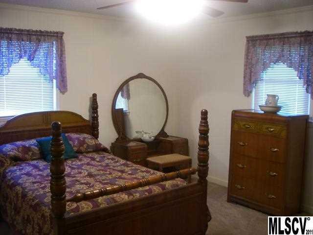 5569 Grace Chapel Road Hickory, NC 28601 - Photo 11 of 12 Gallery Image 11