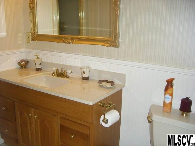 5569 Grace Chapel Road Hickory, NC 28601 - Photo 10 of 12 Gallery Image 10