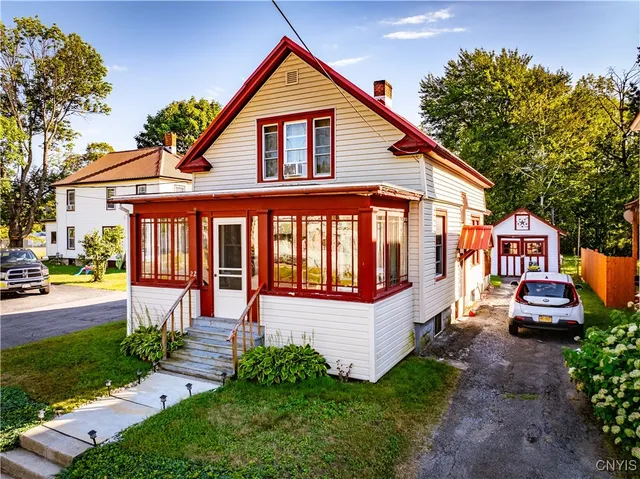$139,900 | 22 East Spofford Avenue, Dolgeville, NY 13329