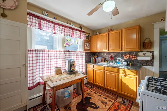 $139,900 | 22 East Spofford Avenue, Dolgeville, NY 13329