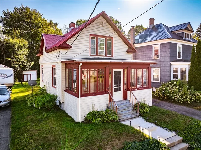 $139,900 | 22 East Spofford Avenue, Dolgeville, NY 13329