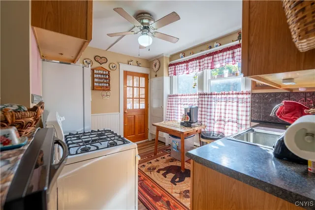 $139,900 | 22 East Spofford Avenue, Dolgeville, NY 13329