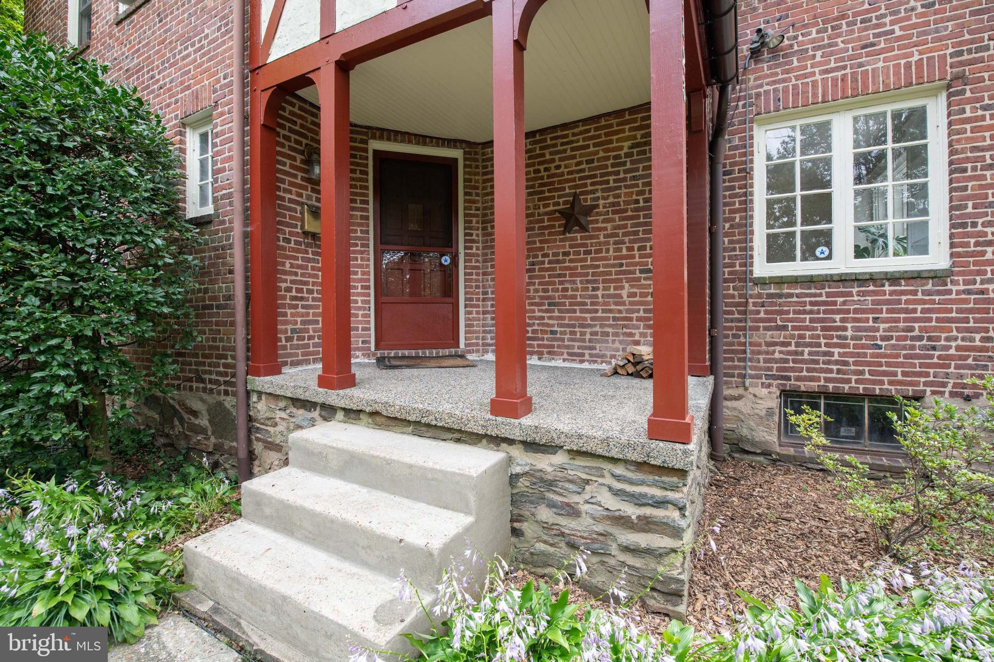 4123 Westview Road Baltimore, MD 21218 - Photo 3 of 39 FRONT COVERED PORCH