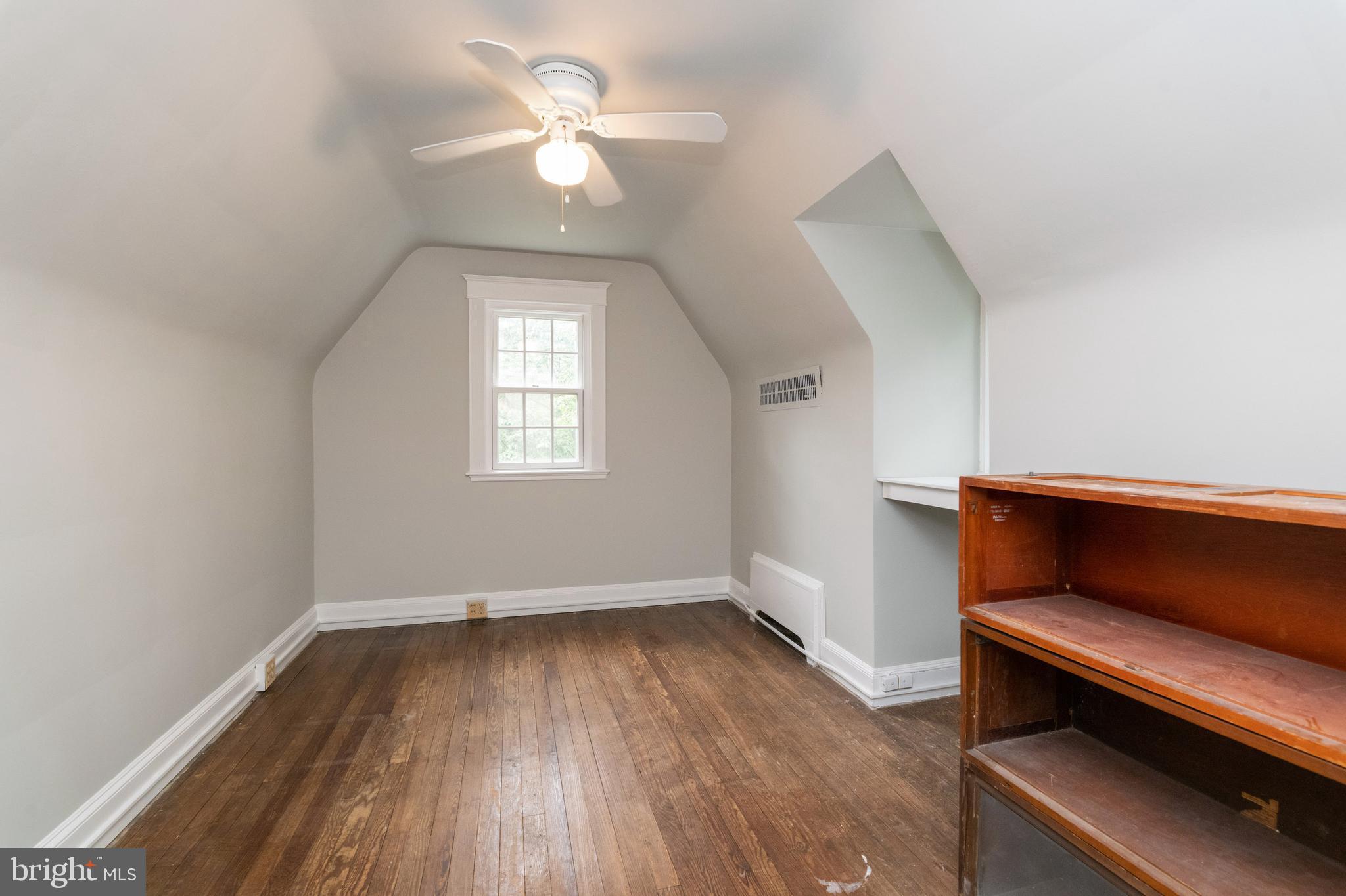 4123 Westview Road Baltimore, MD 21218 - Photo 23 of 39 FOURTH BEDROOM/BONUS ROOM