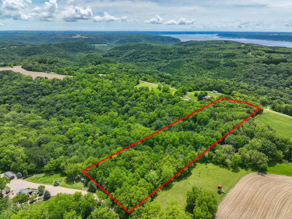 Lt3 Howath Road De Soto, WI 54624 - Photo 1 of 1 DJI_20240602120558_0004_V property lines