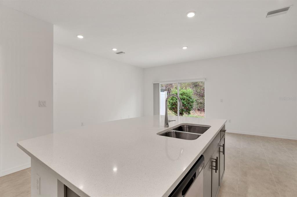 2191 Hallier Cove Wesley Chapel, FL 33543 - Photo 7 of 39