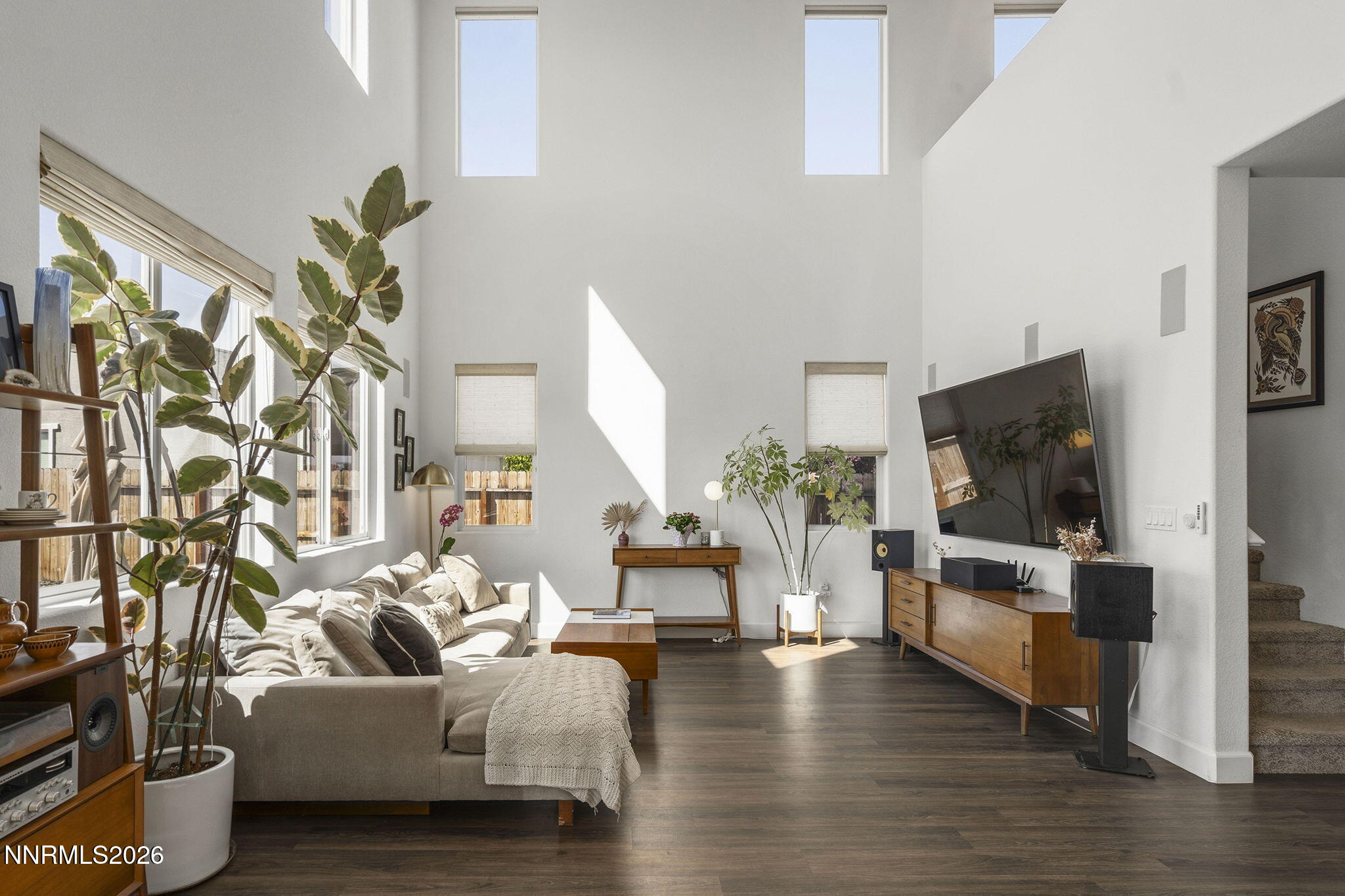 9338 Pond Court Reno, NV 89506 - Photo 5 of 33 8-web-or-mls-_DSC0075