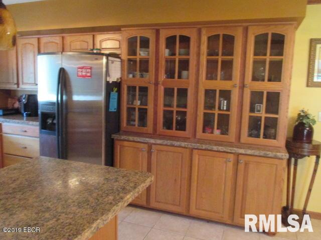 1154 Schwartz Road Centralia, IL 62801 - Photo 14 of 50