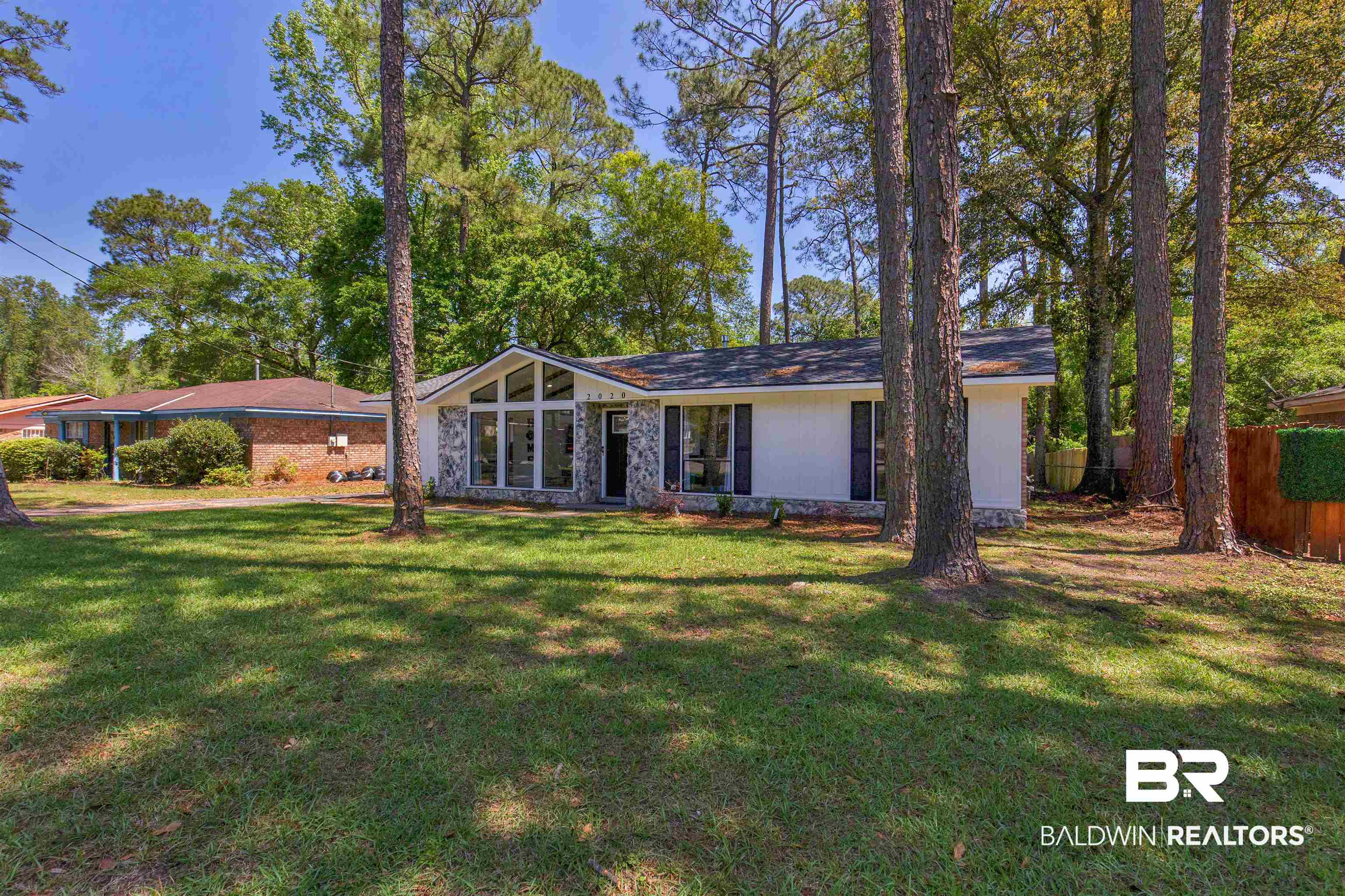 2020 Holleman Drive Mobile, AL 36618 - Photo 3 of 19
