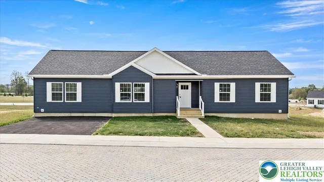 $275,956 | 3983 Hastings Road, Walnutport, PA 18088