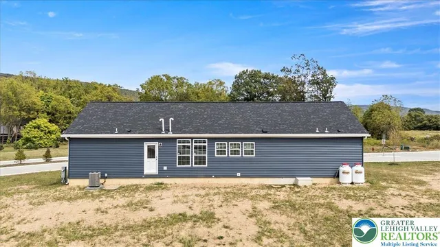 $275,956 | 3983 Hastings Road, Walnutport, PA 18088