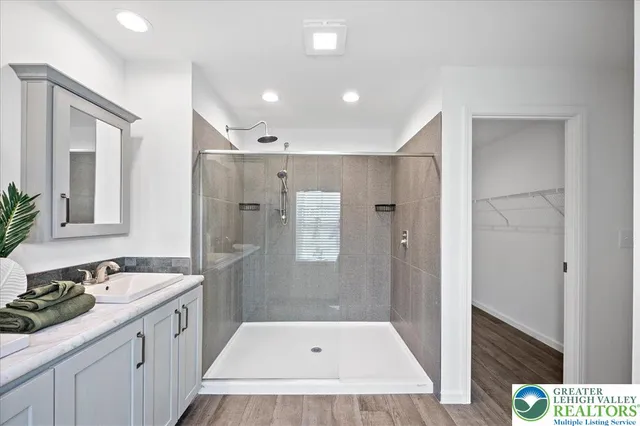 $275,956 | 3983 Hastings Road, Walnutport, PA 18088