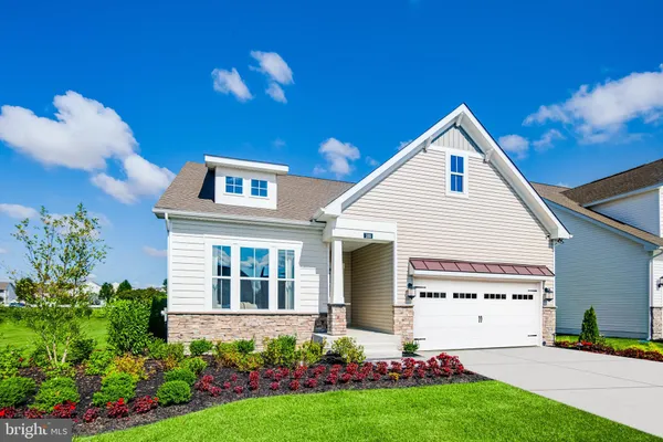 a front view of house with yard