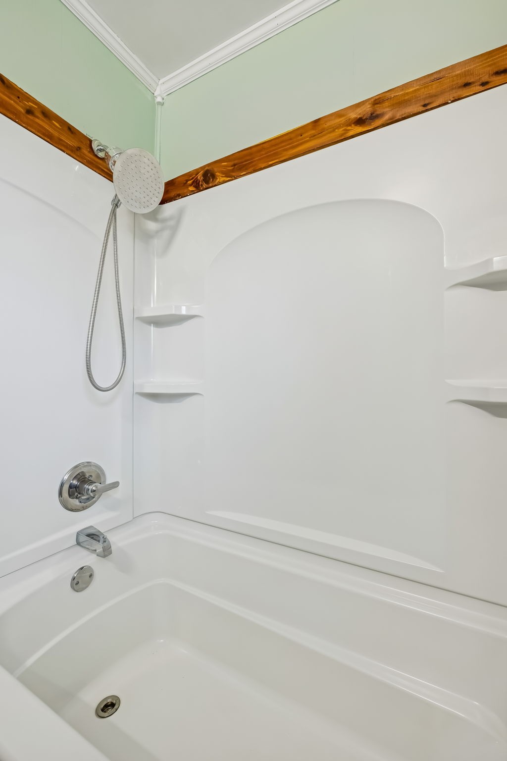 203 Hull Avenue Carthage, TN 37030 - Photo 11 of 27 a bathroom with a bath tub with a shower