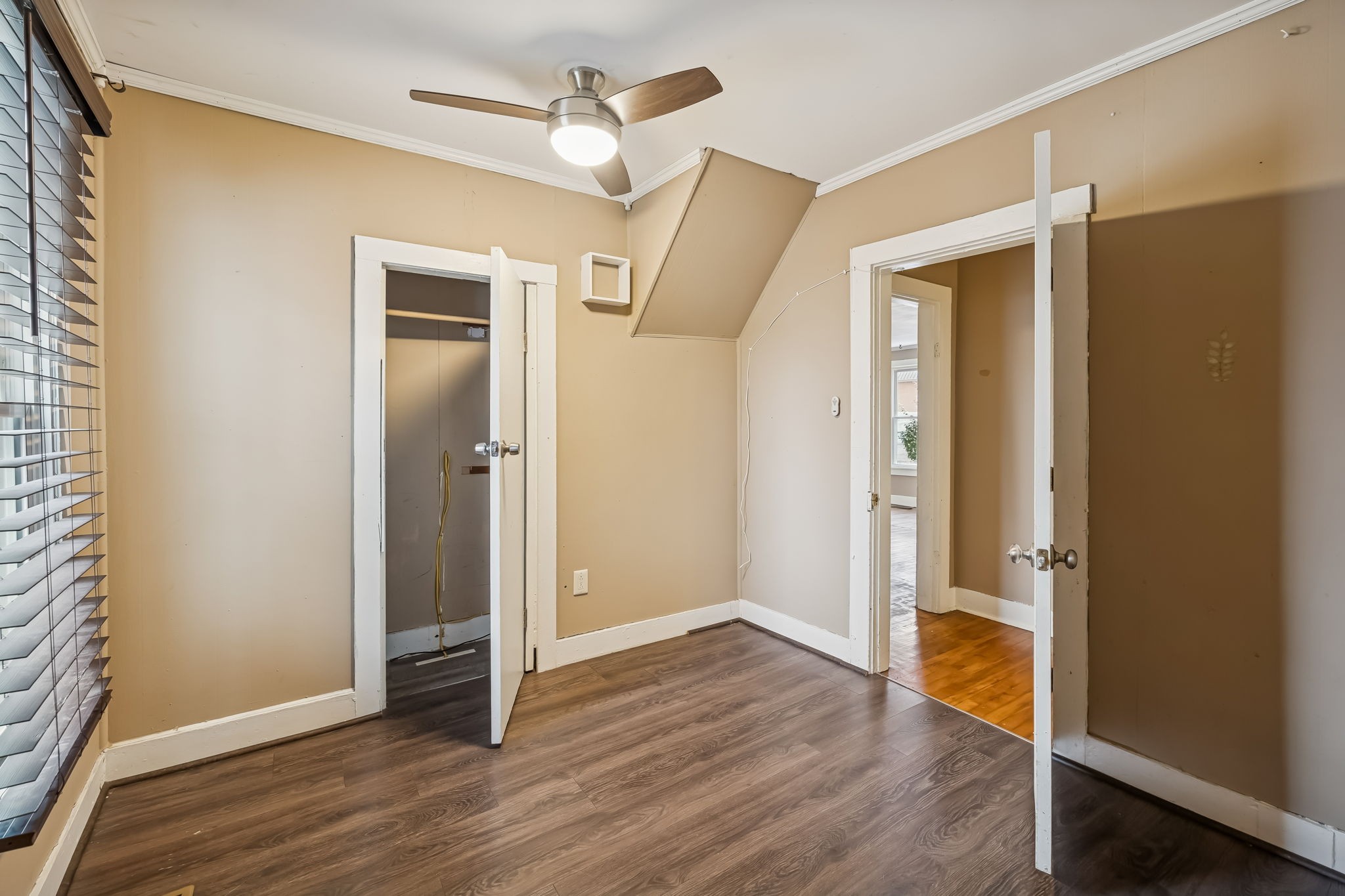 203 Hull Avenue Carthage, TN 37030 - Photo 18 of 27 wooden floor in an empty room