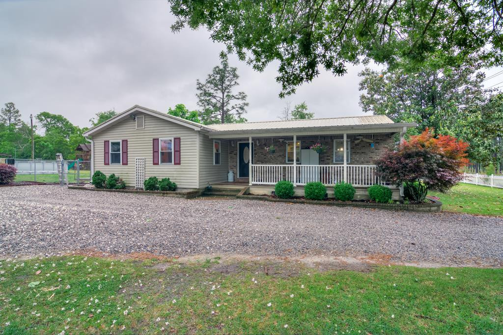141 Cadle Crossing Road Windsor, SC 29856 - Photo 1 of 25 Main View