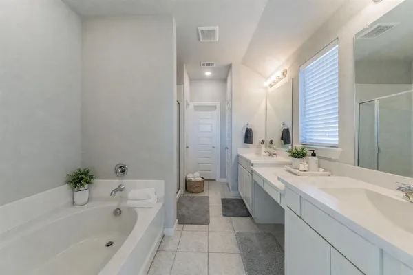 $349,800 | 1561 Sugarberry Drive, Forney, TX 75126
