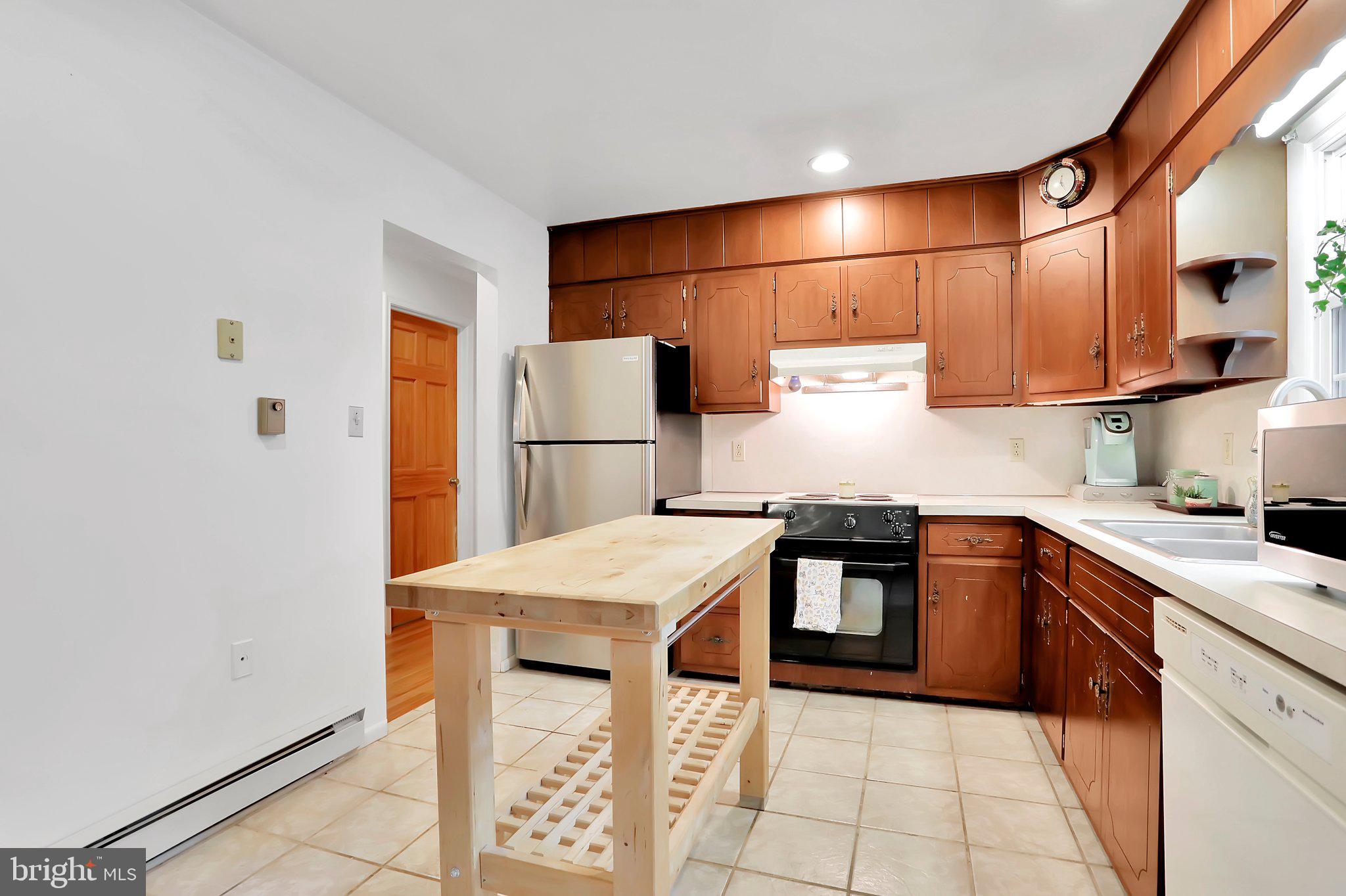 2916 Timber Ridge Drive Mount Airy, MD 21771 - Photo 10 of 33 Gallery Image 10