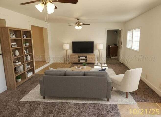 1609 Southwest 35th Avenue Amarillo, TX 79109 - Photo 4 of 29 Front Living Room