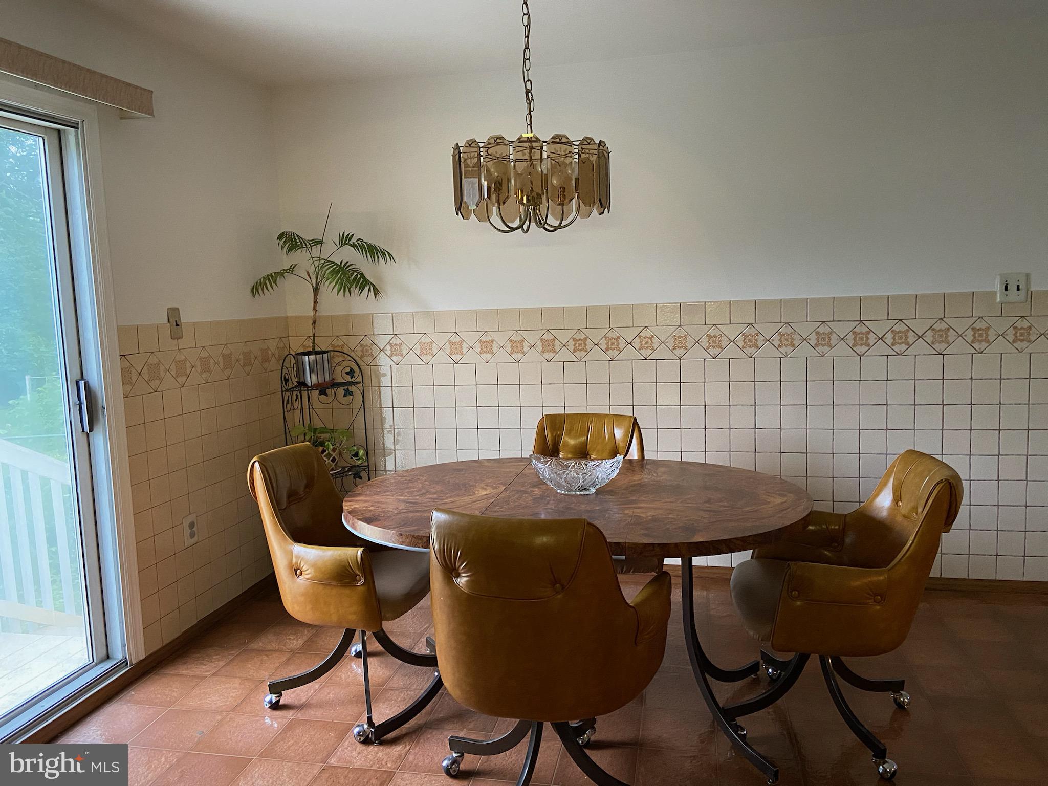 59 Edison Road Cherry Hill, NJ 08034 - Photo 10 of 25 Dinning Area