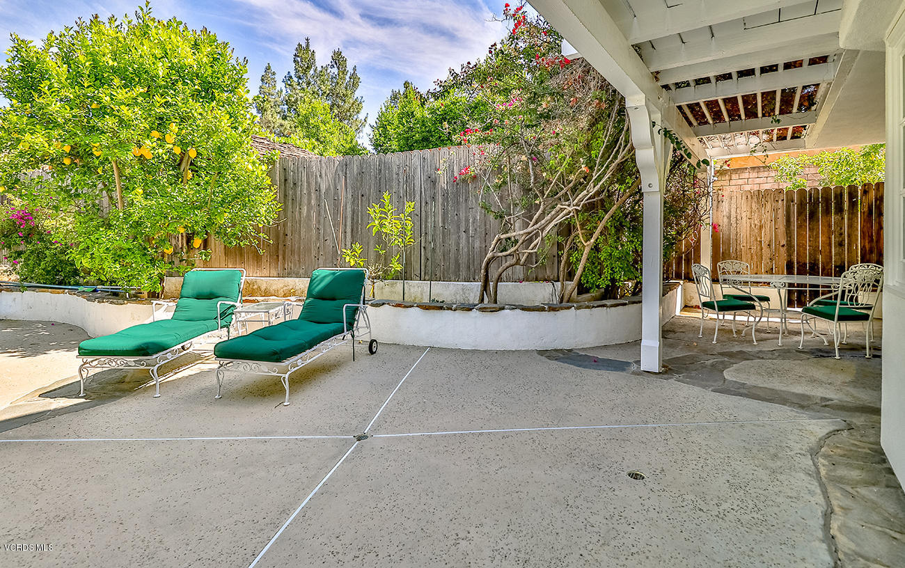 22320 Liberty Bell Road Calabasas, CA 91302 - Photo 41 of 55 oBackyard and Garden7