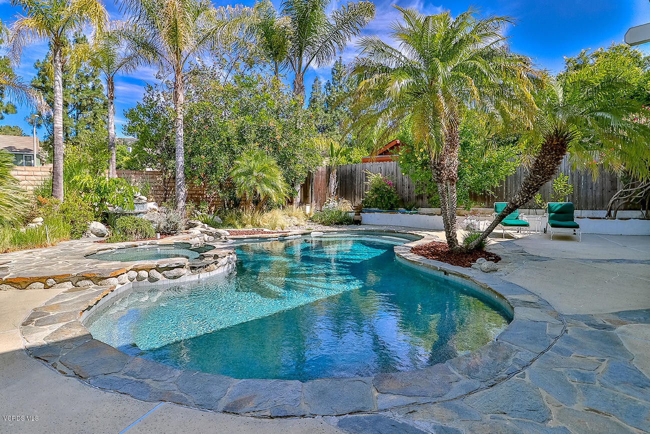 22320 Liberty Bell Road Calabasas, CA 91302 - Photo 45 of 55 oBackyard and Garden1