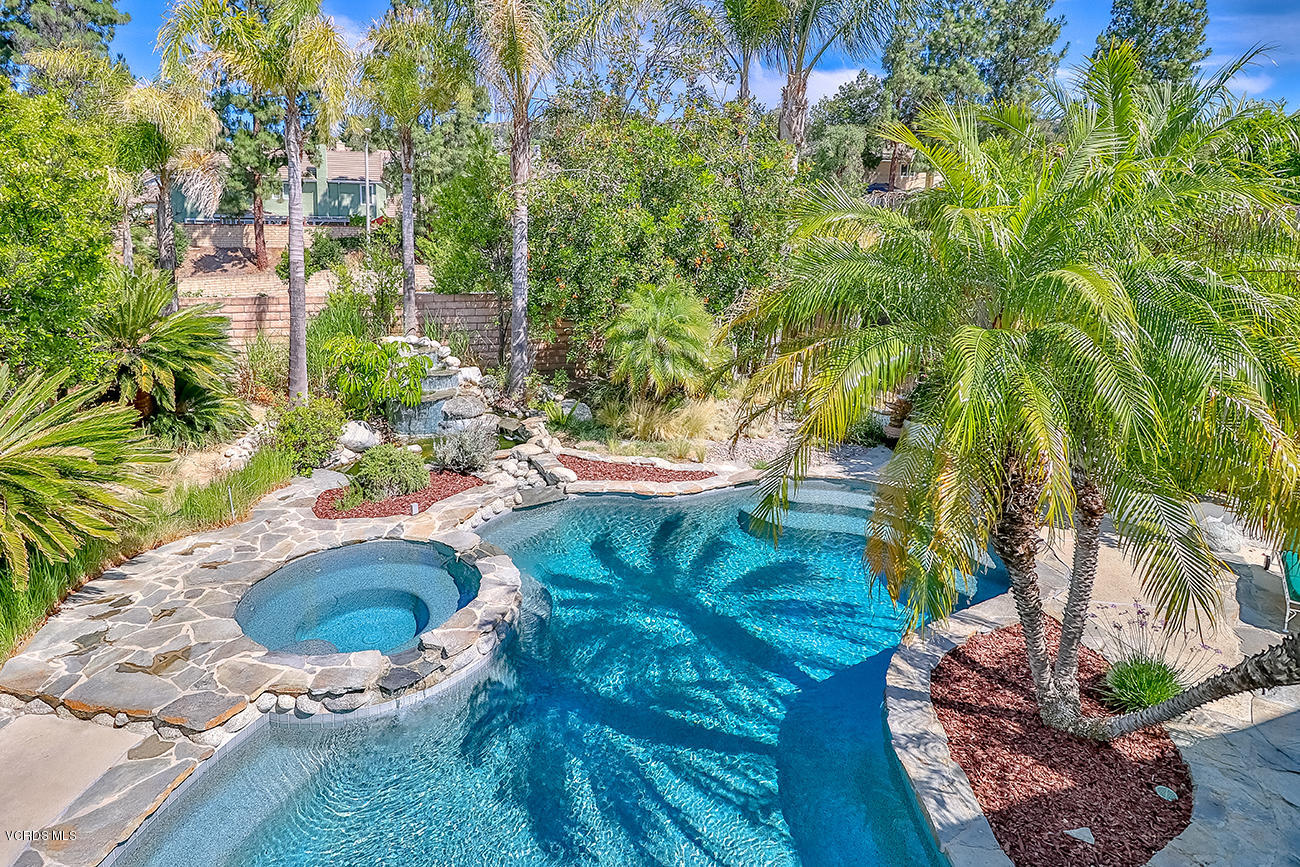 22320 Liberty Bell Road Calabasas, CA 91302 - Photo 46 of 55 nBalcony and View3