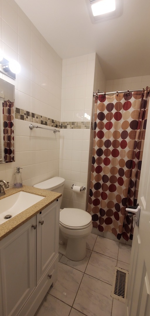 168 Oxford Road Bolingbrook, IL 60440 - Photo 20 of 23