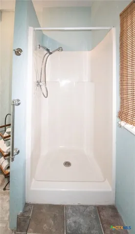 $434,900 | 214 Bay Avenue, Seadrift, TX 77983