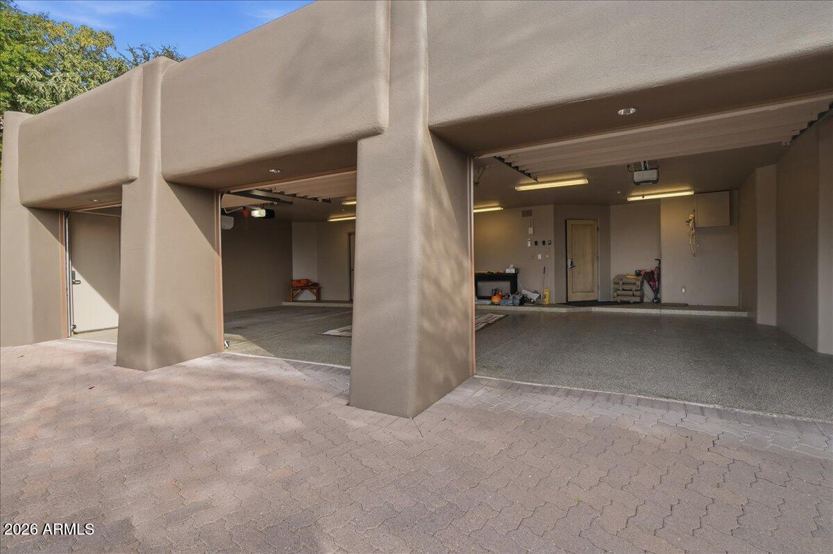 10040 East Happy Valley Road, Unit 1049 Scottsdale, AZ 85255 - Photo 28 of 80 060-10040 E Happy Valley Rd_RedHogMedia