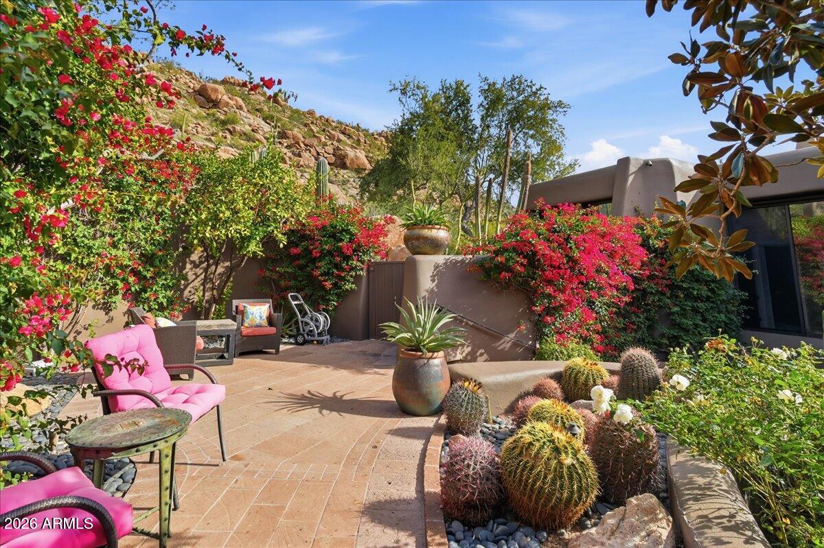10040 East Happy Valley Road, Unit 1049 Scottsdale, AZ 85255 - Photo 36 of 80 076-10040 E Happy Valley Rd_RedHogMedia